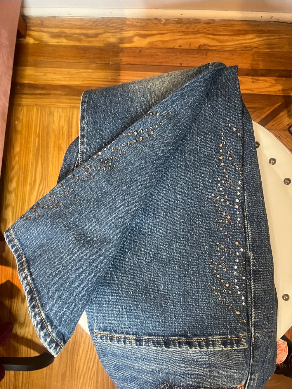 Levi's Women's Straight Leg Blue Denim Jeans with Stud Embellishment - Picture 3 of 8
